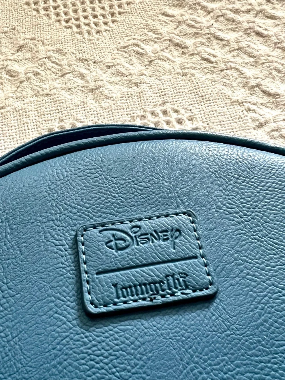 Disney Loungefly Stitch Head Figural Lunchbox Insulated Easy Clean